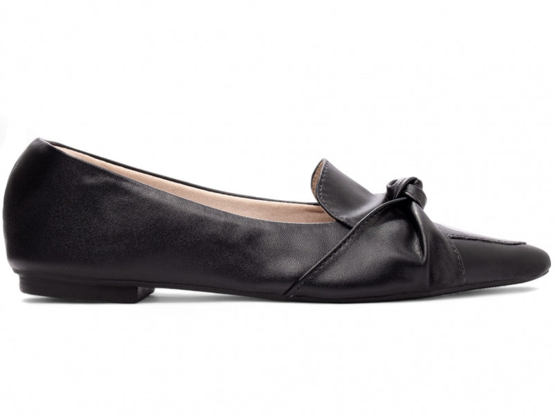 Sapatilha Mocassim Feminina com Bico Fino e Laço