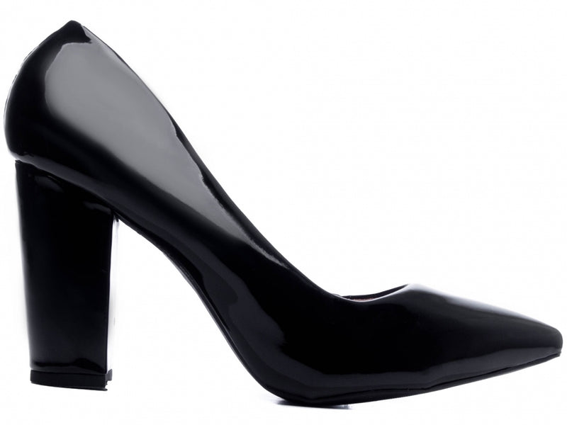 Calçado Feminino Scarpin Comfort em Verniz