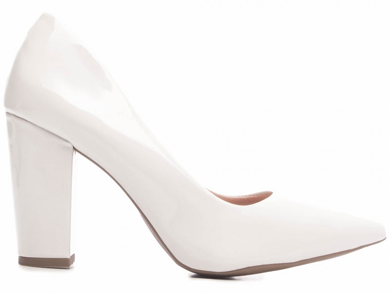 Calçado Feminino Scarpin Comfort em Verniz