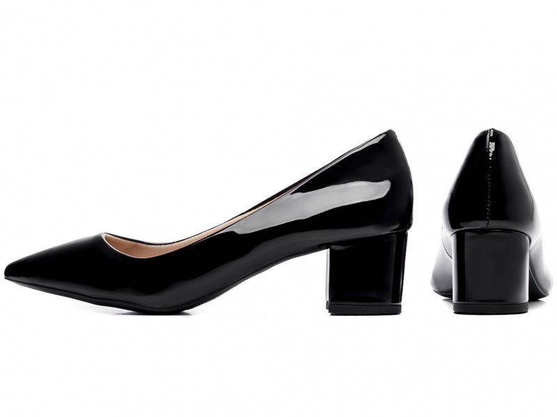 Calçado Feminino Scarpin Baixo em Verniz