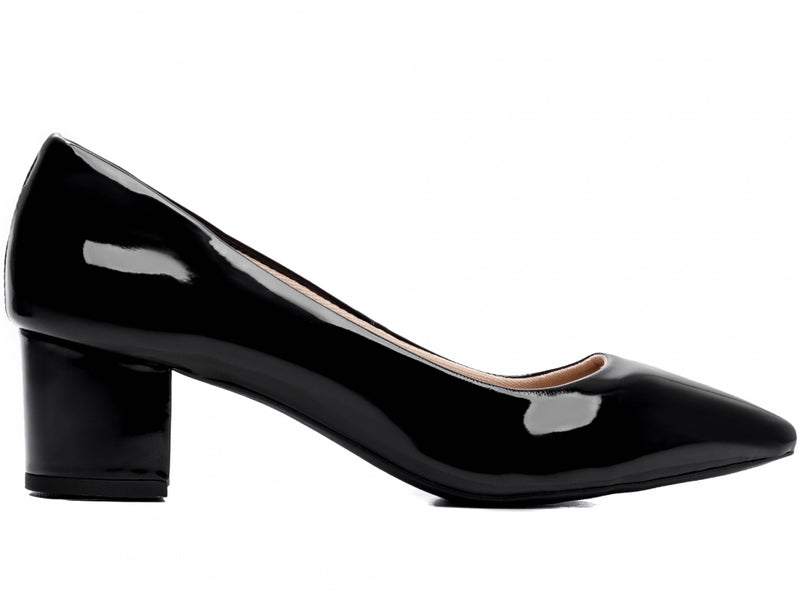 Calçado Feminino Scarpin Baixo em Verniz