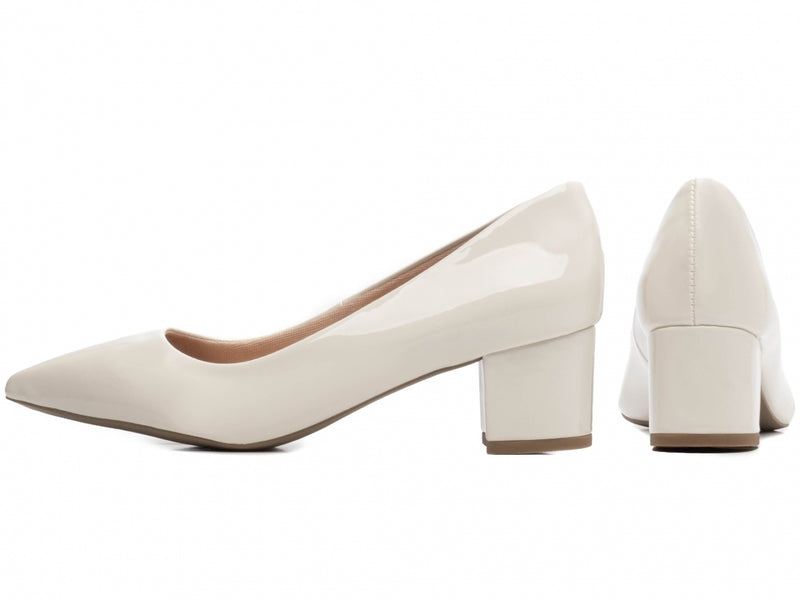 Calçado Feminino Scarpin Baixo em Verniz