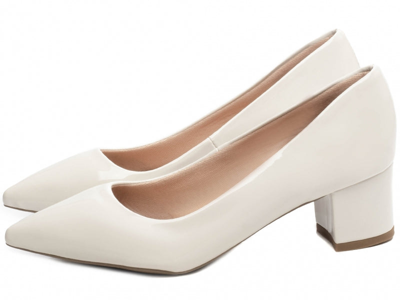 Calçado Feminino Scarpin Baixo em Verniz