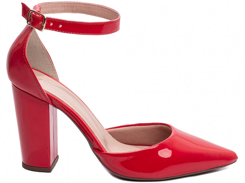 Calçado Feminino Scarpin em Verniz com Alça - Cores