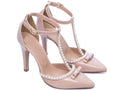 Calçado Feminino Scarpin em Verniz e Pérolas
