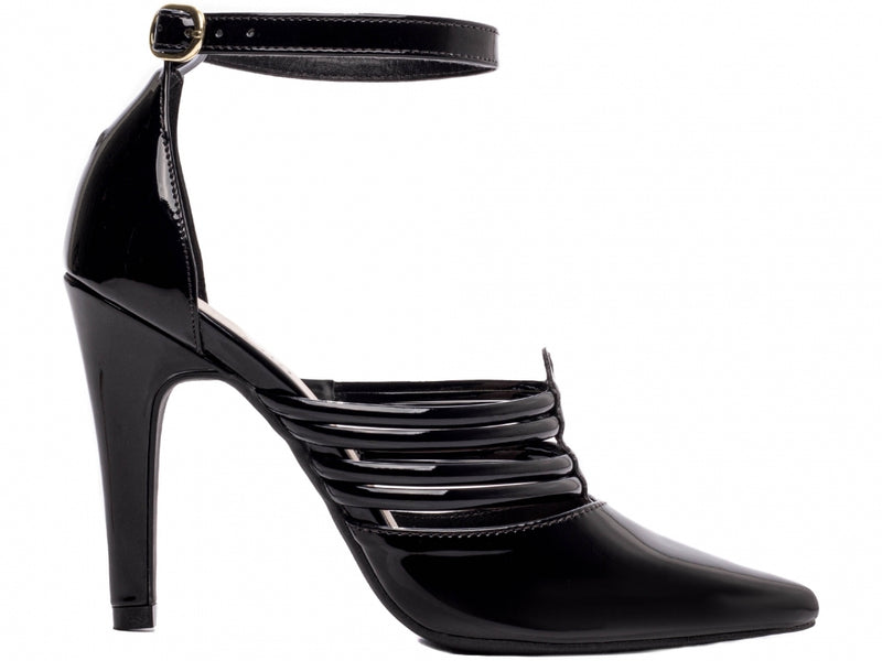 Calçado Feminino Scarpin com Tiras em Verniz
