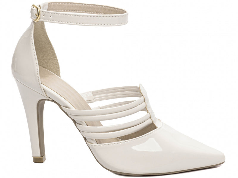 Calçado Feminino Scarpin com Tiras em Verniz