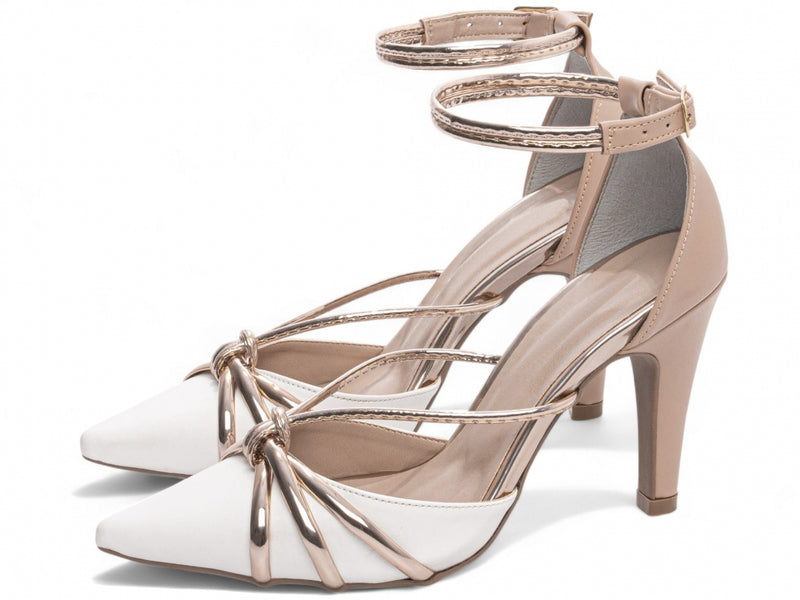Calçado Feminino Scarpin em Nobuck ou Napa com Speechio Metalizado